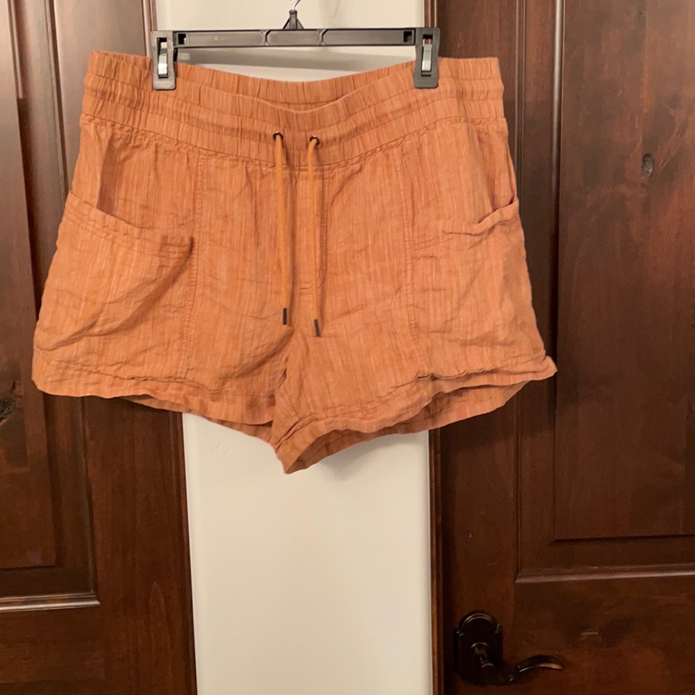 Brown comfy shorts